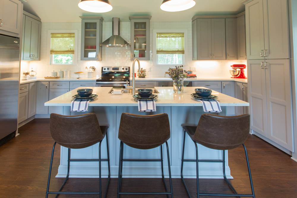 Gainsboro Gray Kitchen Cabinets