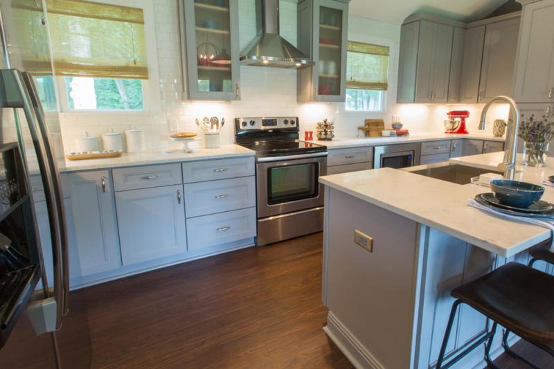 Gainsboro Gray Kitchen Cabinets